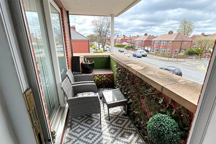 2 Bedroom Apartment To Rent In The Leas, West Monkseaton, Tyne & Wear, NE25