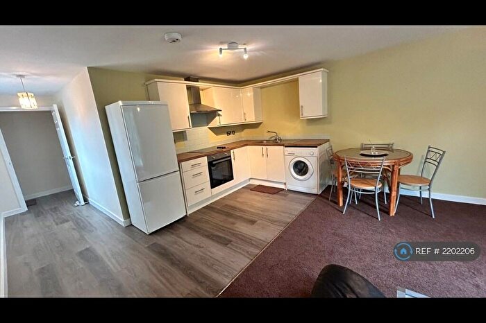 2 Bedroom Flat To Rent In Manor Lane, Sheffield, S2