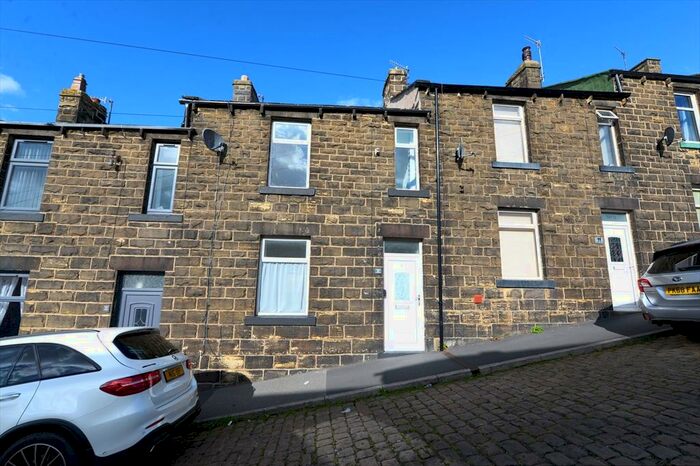 3 Bedroom Terraced House To Rent In Castle Street, Skipton, BD23
