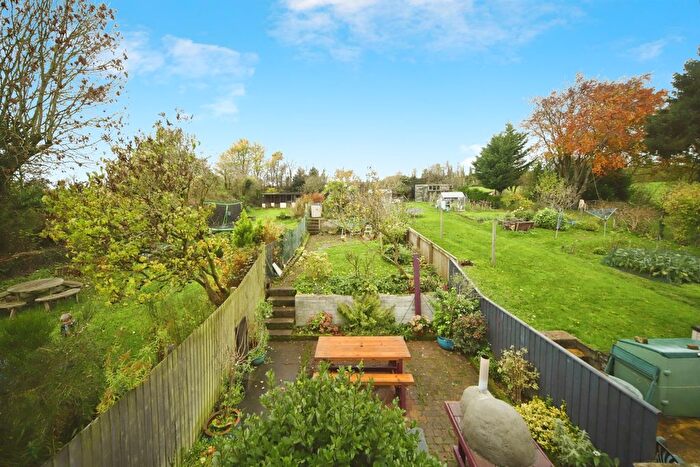 3 Bedroom Terraced House For Sale In Hill View, Brompton Ralph, Taunton, TA4