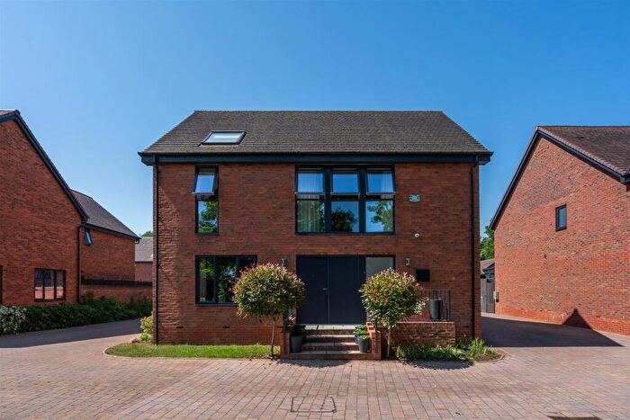 4 Bedroom Detached House For Sale In Friday Lane, Barston, Solihull, B92