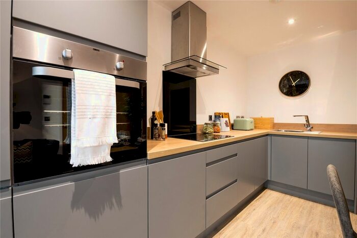 1 Bedroom Flat To Rent In William Jessop Way, Liverpool, Merseyside, L3