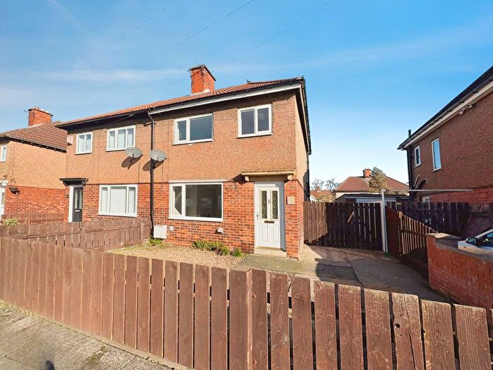 3 Bedroom Semi Detached House For Sale In Queens Gardens, Blyth, NE24