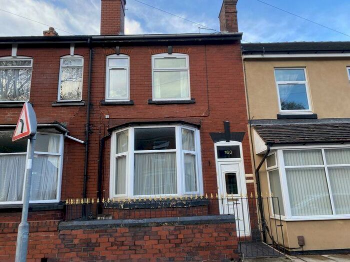 3 Bedroom Terraced House To Rent In Smithpool Road, Stoke-On-Trent, ST4
