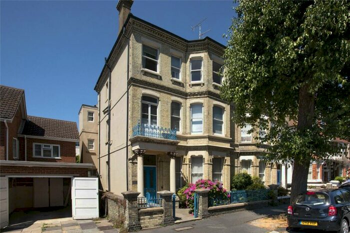 Apartment To Rent In Norton Road, Hove, East Sussex, BN3