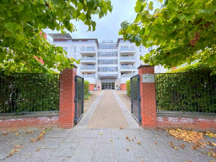 2 Bedroom Flat To Rent In Watkin Road, Freemens Meadow, Leicester, LE2