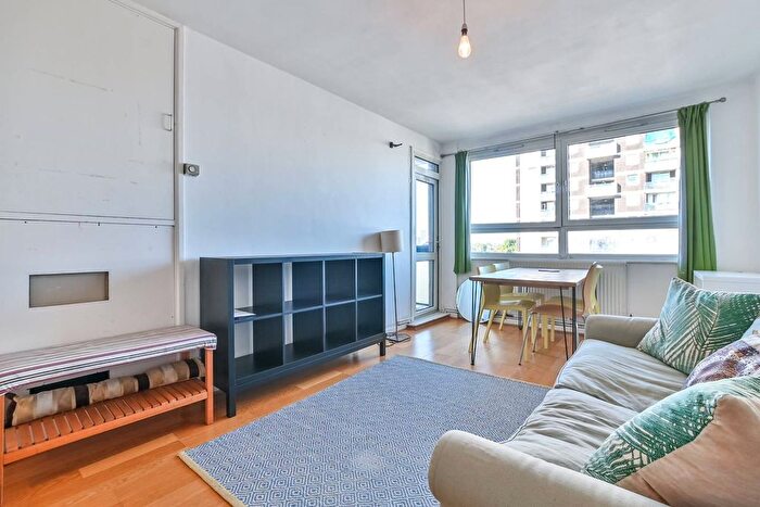 2 Bedroom Flat For Sale In De Beauvoir Estate, De Beauvoir Town, London, N1
