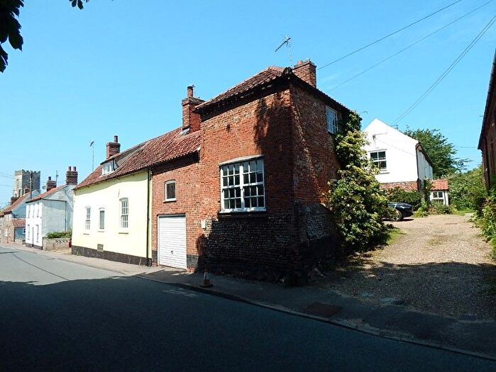 5 Bedroom Cottage For Sale In Amp; Church Street, Wells-Next-The-Sea, Norfolk, NR23