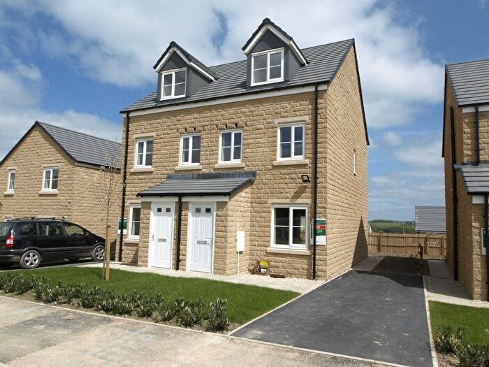 3 Bedroom Semi-Detached House To Rent In New Chapel Road, Penistone, S36