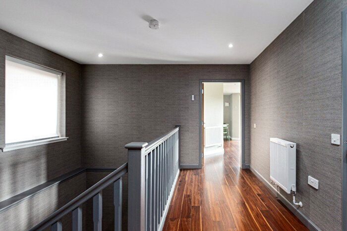 4 Bedroom Flat To Rent In Swanston Drive, Fairmilehead, Edinburgh, EH10