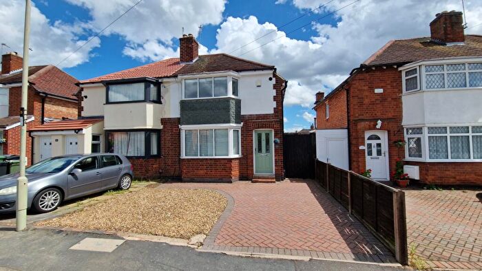 3 Bedroom Semi-Detached House To Rent In Paget Avenue, Birstall, LE4