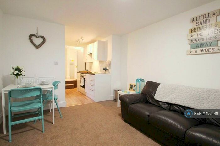 2 Bedroom Flat To Rent In North Road East, Plymouth, PL4