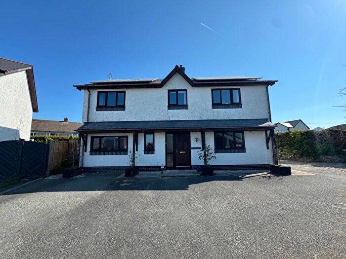 5 Bedroom Detached House For Sale In Ffosyffin, Aberaeron, SA46