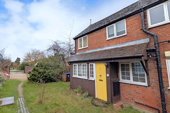 1 Bedroom Maisonette To Rent In Old Woking, Woking, GU22