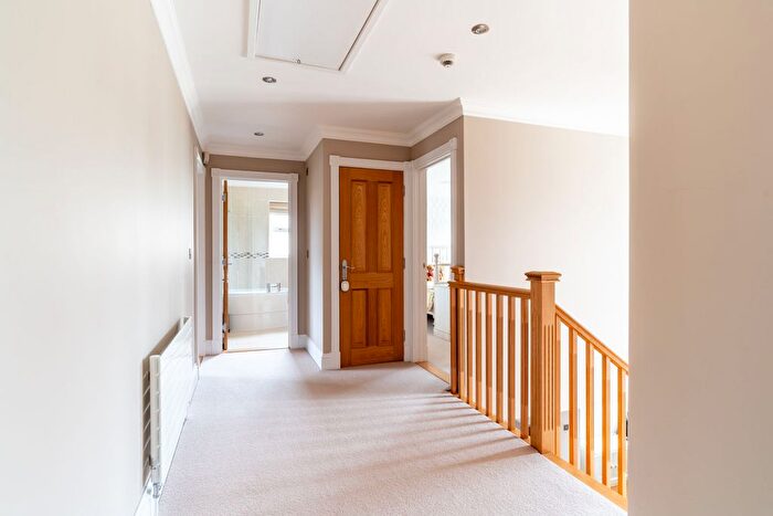 5 Bedroom Detached House For Sale In Riche Close, Felsted, CM6