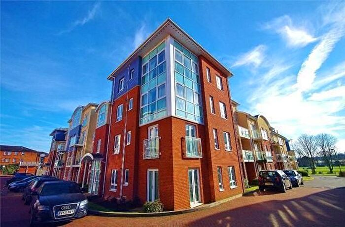 2 Bedroom Property To Rent In Pumphouse Crescent, Watford, WD17