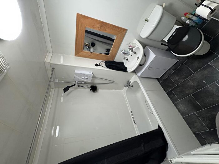 2 Bedroom Flat To Rent In Cowane Street, Stirling, FK8