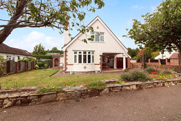 3 Bedroom Chalet For Sale In Ampthill Road, Shefford, SG17