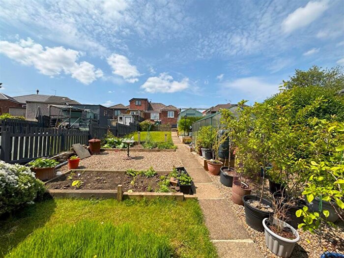 2 Bedroom Semi-Detached Bungalow For Sale In , Devon Way, Bailiff Bridge, Brighouse, HD6