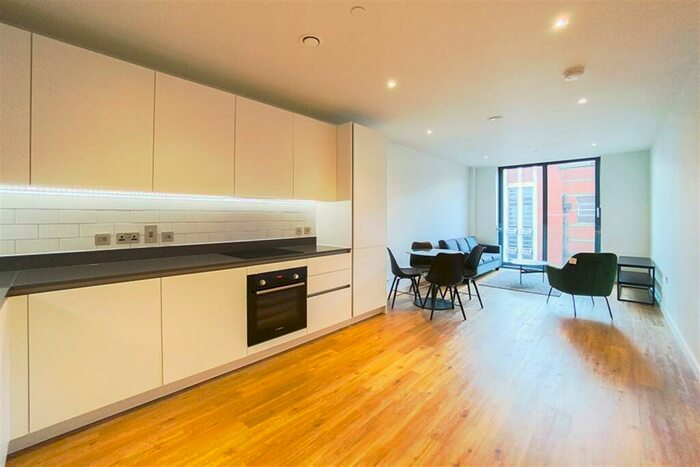 2 Bedroom Apartment To Rent In Mount Yard, M4