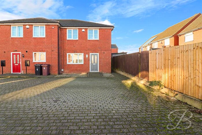 3 Bedroom End Of Terrace House For Sale In Nesbit Street, Hillstown, Bolsover, Chesterfield, S44