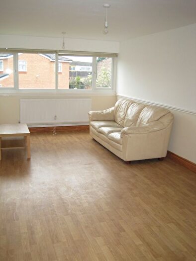 2 Bedroom Flat To Rent In Green Croft, Bordesley Green, Birmingham, B9