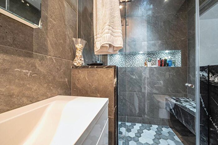 4 Bedroom Terraced House To Rent In Alleyn Park, Dulwich, London, SE21