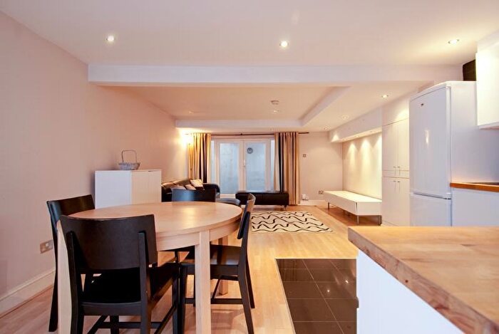 1 Bedroom Flat To Rent In Mill Lane, West Hampstead, London, NW6