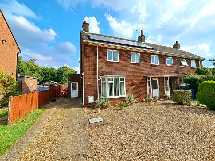 3 Bedroom Semi-Detached House For Sale In Waresley Road, Gamlingay, SG19