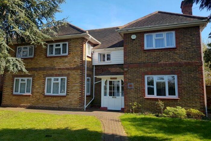 5 Bedroom Property To Rent In Oakley Road, Bromley, BR2