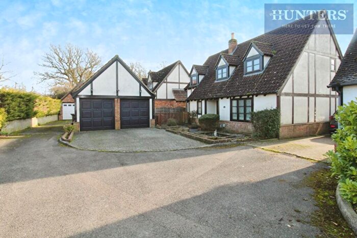 5 Bedroom House To Rent In Tanners Way, Hunsdon, SG12
