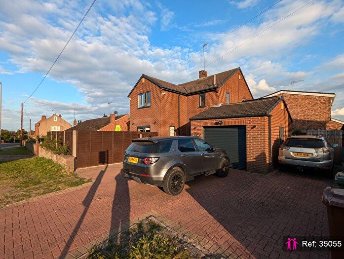 3 Bedroom Detached House For Sale In Spawd Bone Lane, Knottingley, WF11