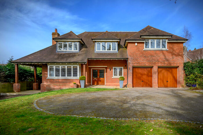5 Bedroom Detached House To Rent In Temple Road, Dorridge, B93
