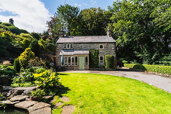 4 Bedroom Detached House For Sale In The Rock, Bakewell, DE45