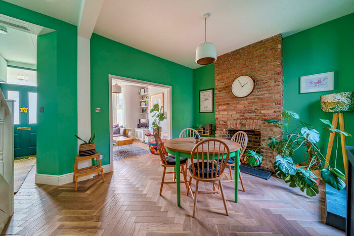 3 Bedroom Terraced House To Rent In Corbyn Street, N4