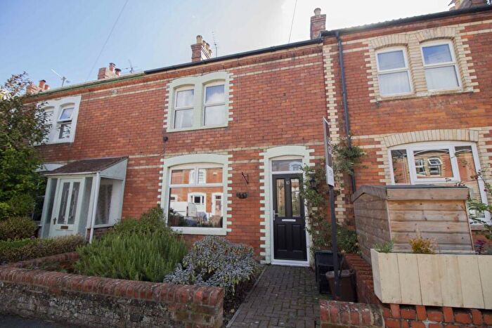 2 Bedroom Terraced House For Sale In Avenue Road, Frome, BA11