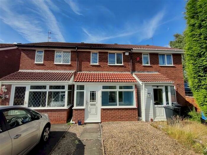 2 Bedroom House To Rent In Dove Ridge, Stourbridge, DY8