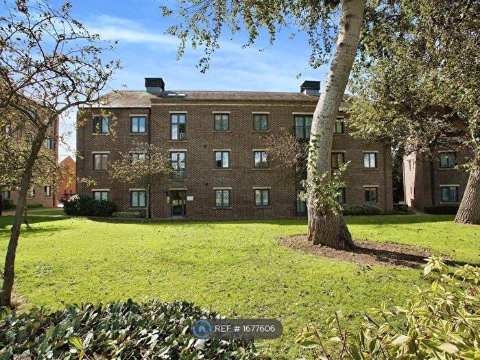 2 Bedroom Flat To Rent In Whiston House, Gosport, PO12