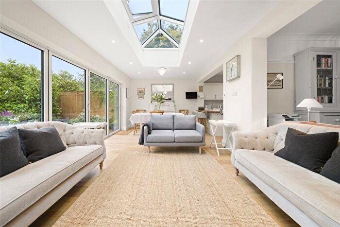 5 Bedroom Semi-Detached House To Rent In Clinton Avenue, East Molesey, Surrey, KT8