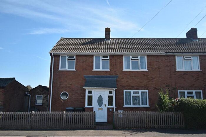 3 Bedroom End Of Terrace House For Sale In Millards Close, Cranfield, Bedford, MK43