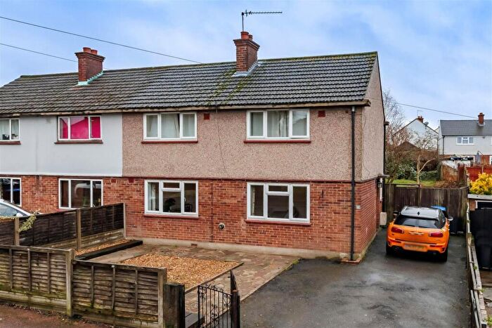 3 Bedroom Semi Detached House For Sale In Beaconfield Avenue, Epping, CM16