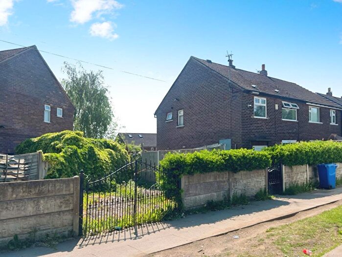 3 Bedroom Semi Detached House For Sale In Queensway, Leigh, WN7