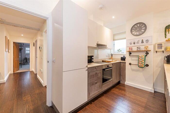 2 Bedroom Apartment To Rent In Thomas Street, Lewes, BN7