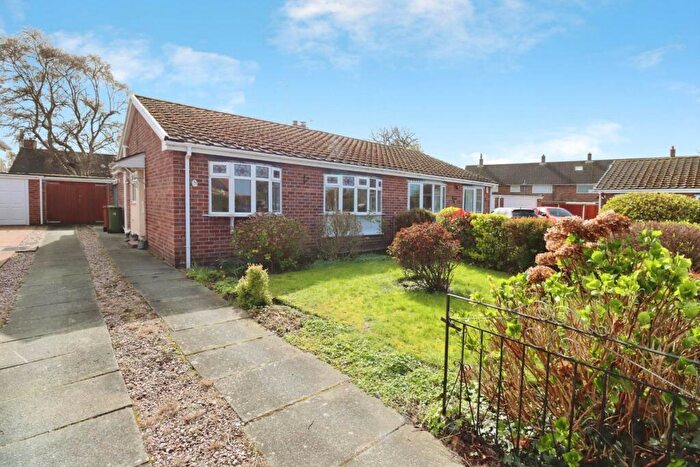 2 Bedroom Semi-Detached Bungalow For Sale In Waterfield Close, Higher Bebington, CH63