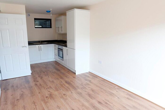 1 Bedroom Apartment To Rent In City Towers, Watery Street, Sheffield, S3
