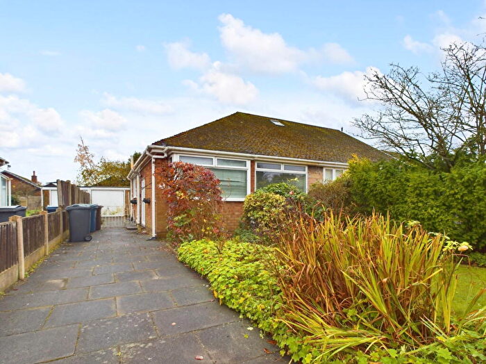 2 Bedroom Semi-Detached Bungalow For Sale In Prescott Avenue, Rufford, L40