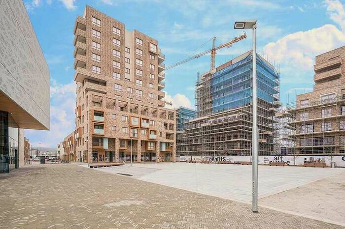 2 Bedroom Apartment To Rent In Swift Court, Tavy Bridge, London, SE2