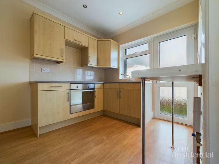 1 Bedroom Flat To Rent In Tonbridge Road, Maidstone, ME16