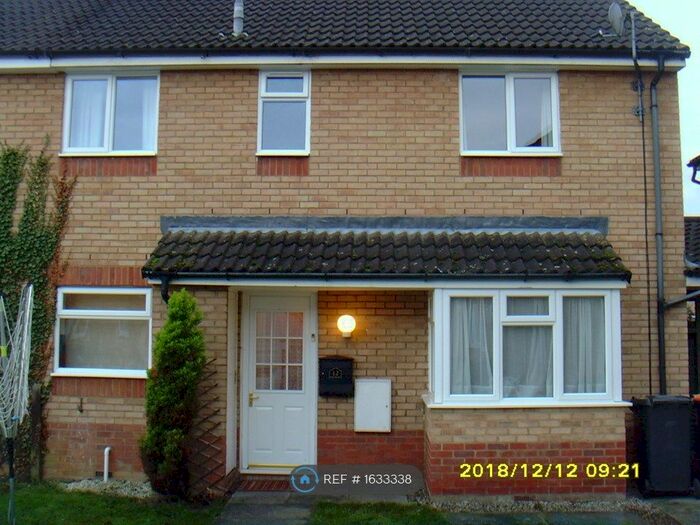 2 Bedroom Semi-Detached House To Rent In Heather Gardens, Bedford, MK41