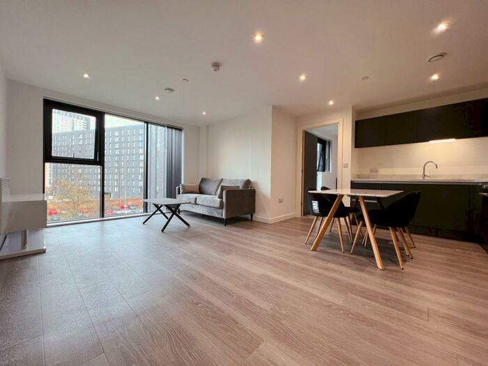 2 Bedroom Apartment To Rent In Woden Street, Manchester, Greater Manchester, M5